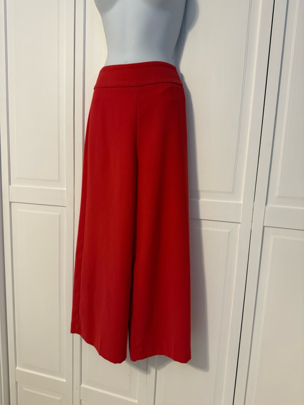 Express Coral/Red Wide-Leg High Waisted Cropped Pants - 00